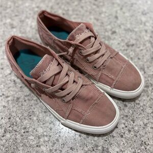 Blowfish Malibu Maxine Women’s Slip On Sneakers Dusty Pink Canvas Distressed 10